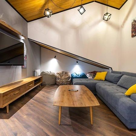 3Br Apt W Huge Terrace & Magnificent Views Tbilisi Exterior photo